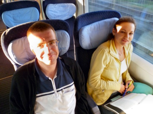 Die S.W.A.T.-Elitetruppe kehrt mit dem ICE pünktlich nach Hause zurück, ... (09.09.2012)