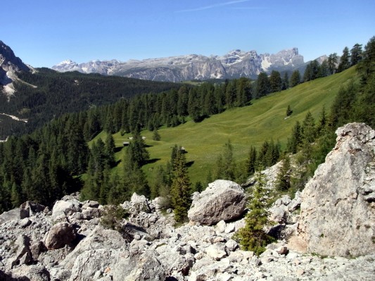 Die Gardenaccia von der Steinernen Stadt beim Paresberg aus (27.06.2011)