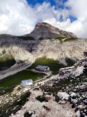 Puez-Hütte mit Puezkofel (07.07.2012)