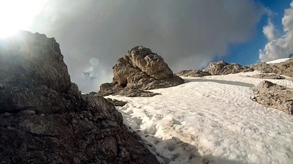 ... jedoch der Schnee und die hübsche Wolke (23.07.2013)