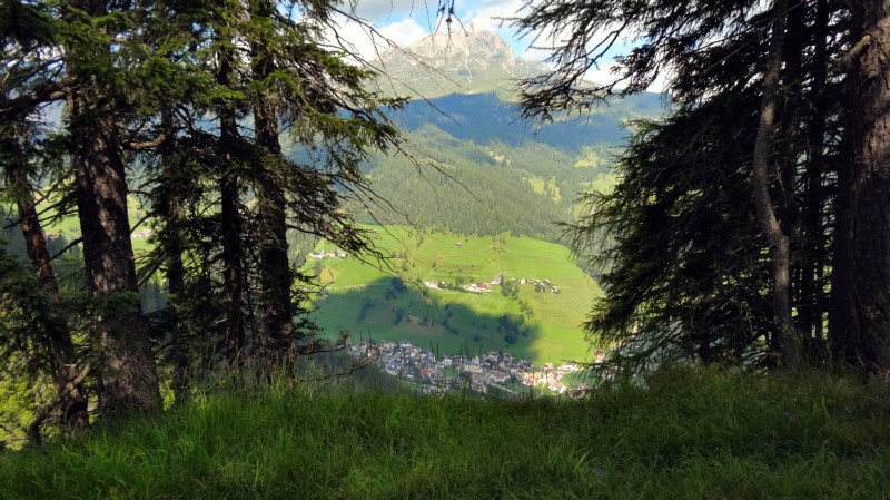 ... mit Blick auf Campill und zum Peitlerkofel (30.07.2016)