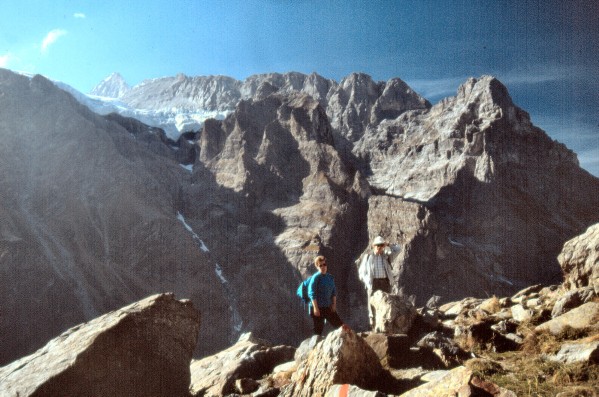 Bärnisegg mit Eiger-Rückseite (14.10.1990)