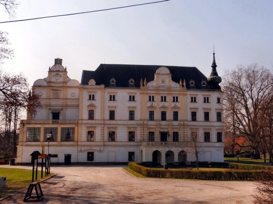 Schloß von Partschendorf (03.04.2012)