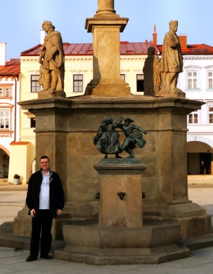 Am Stadtplatz von Neutitschein (03.04.2012)