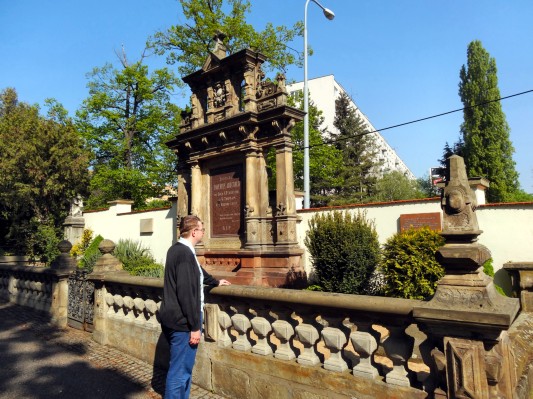 In Brünn am Grabdenkmal ... (23.04.2014)