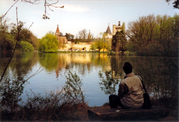 Franzensburg im Laxenburger Schlosspark (15.04.1990)