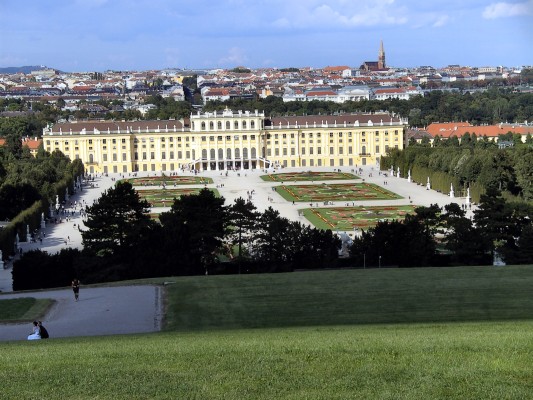 Blick auf das Schloss vom Gloriette (06.09.2009)