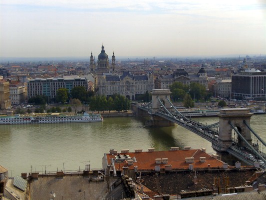 Blick auf Kettenbrücke und Stephans-Basilika (10.09.2009)