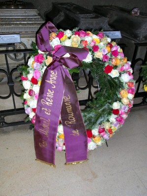 Kranz in der Kaisergruft: König Michael I. von Rumänien mit Gattin.