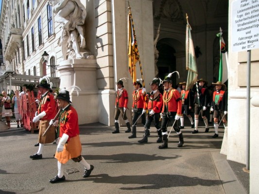 Kondukt im inneren Burghof.